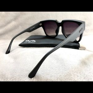 Quay Australia On the Prowl Sunglasses